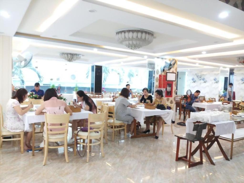 延韦04豪华酒店 归仁 外观 照片